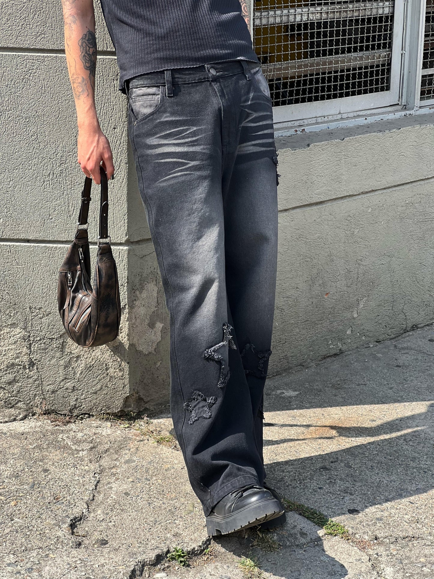 STAR WASHED BLACK JEANS