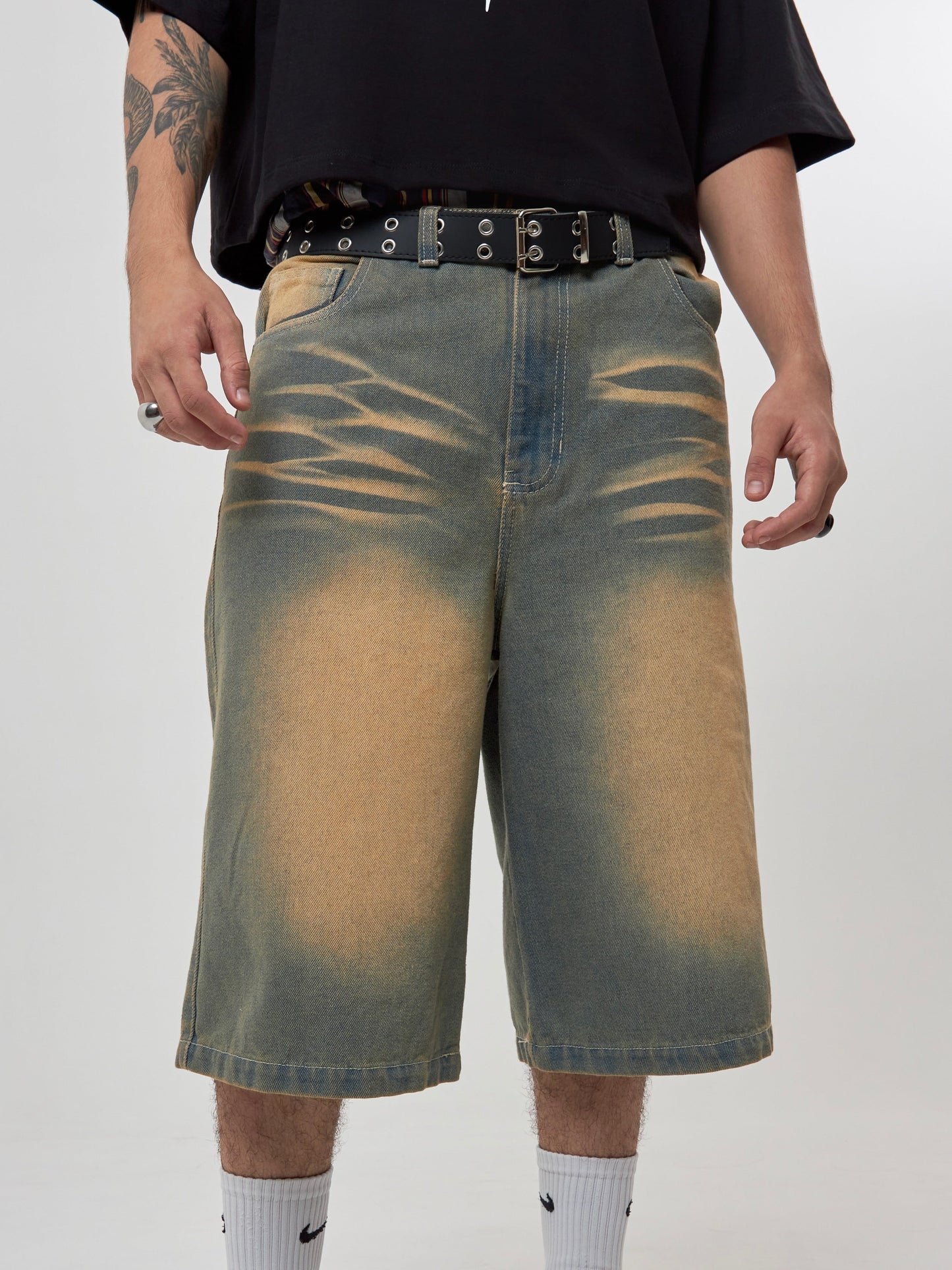 LIGHT WASH JORTS