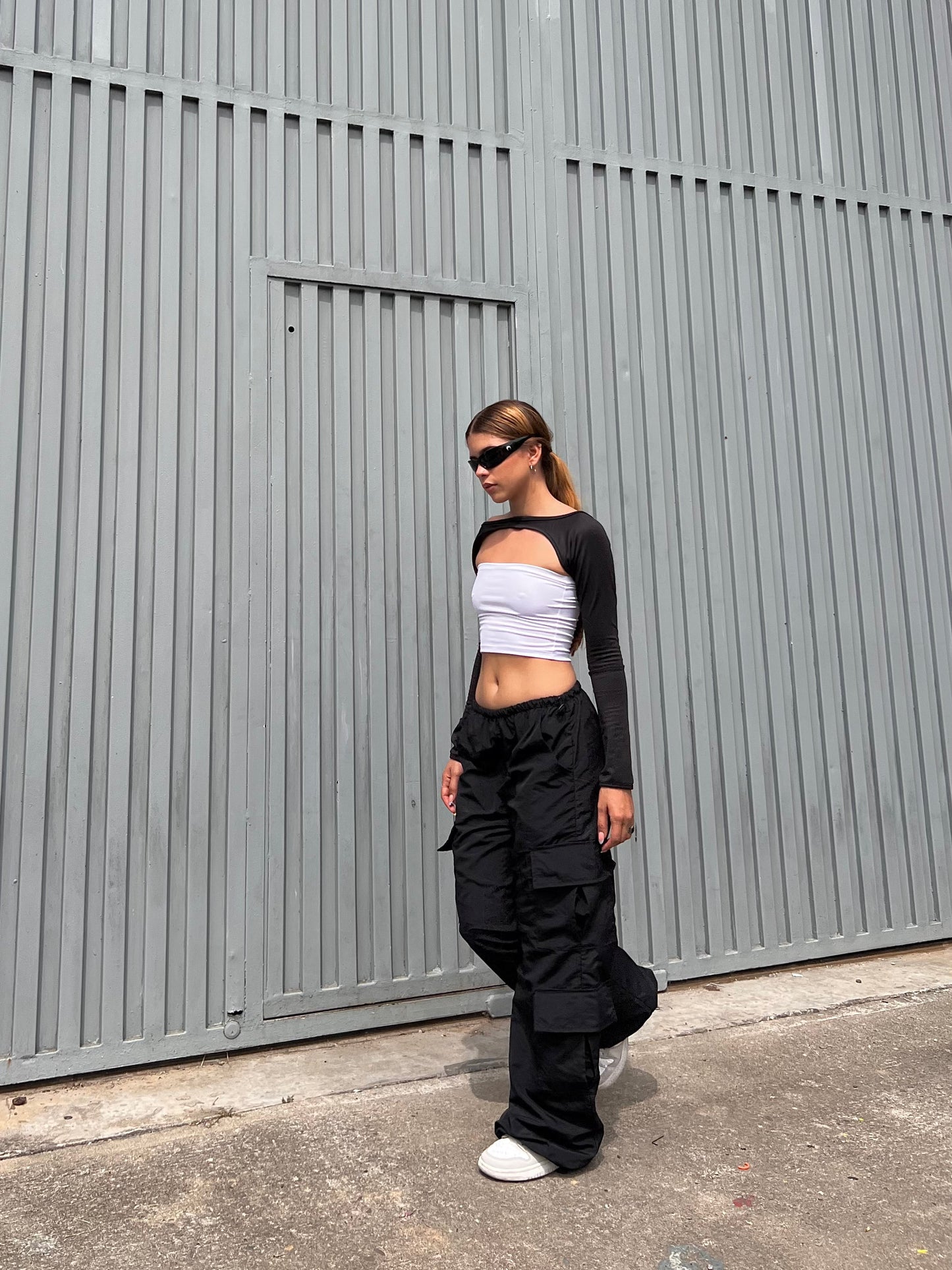 BLACK - PARACHUTE PANT