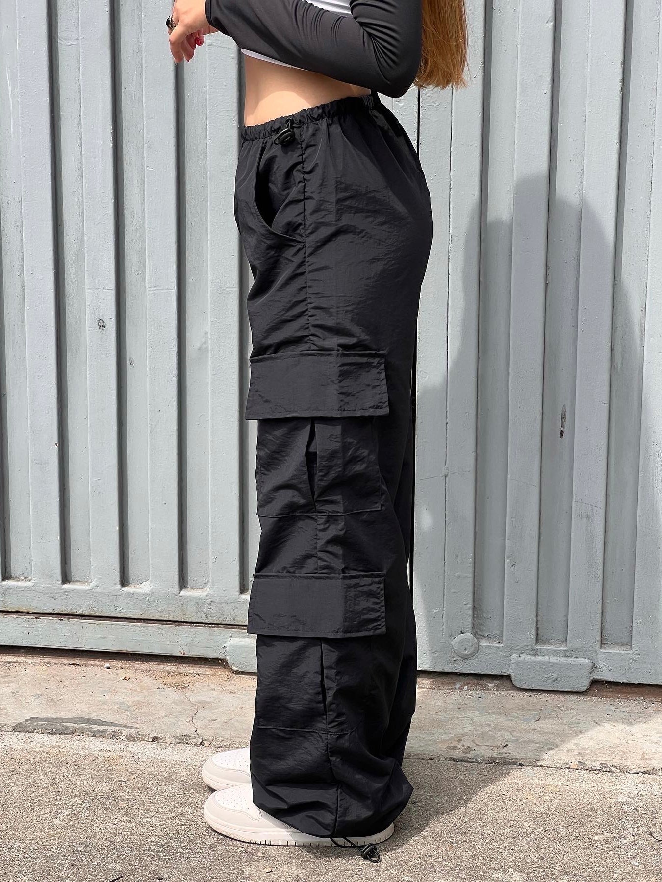 BLACK - PARACHUTE PANT